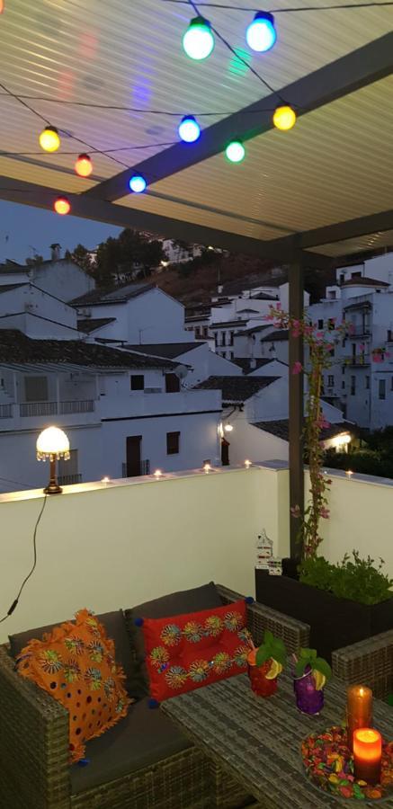 Setenil De Las BodegasEl Nido De La Galeria公寓 外观 照片
