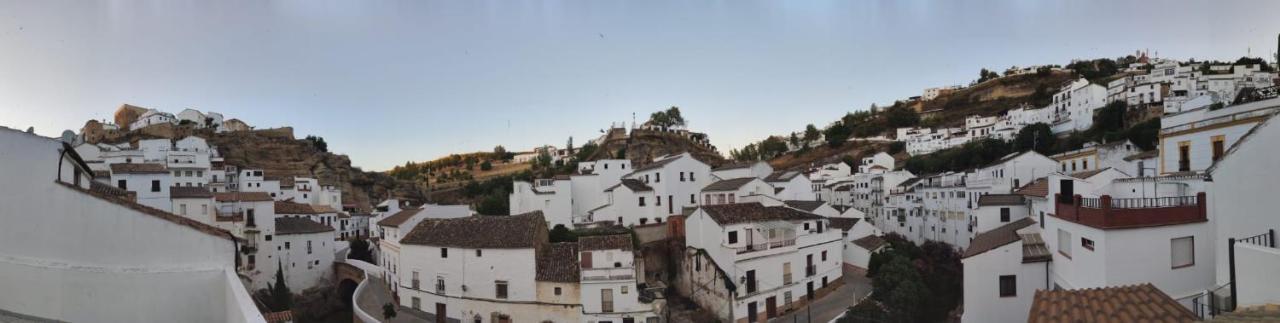 Setenil De Las BodegasEl Nido De La Galeria公寓 外观 照片